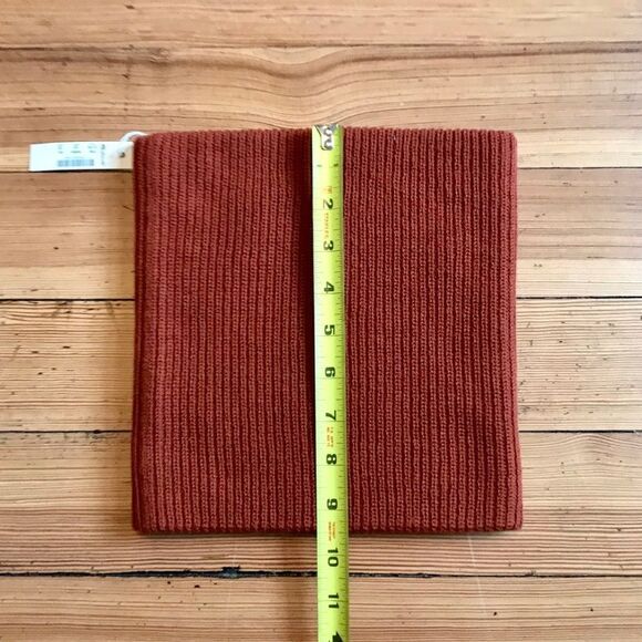 Madewell ribbed, merino neck warmer. - Picture 4 of 7